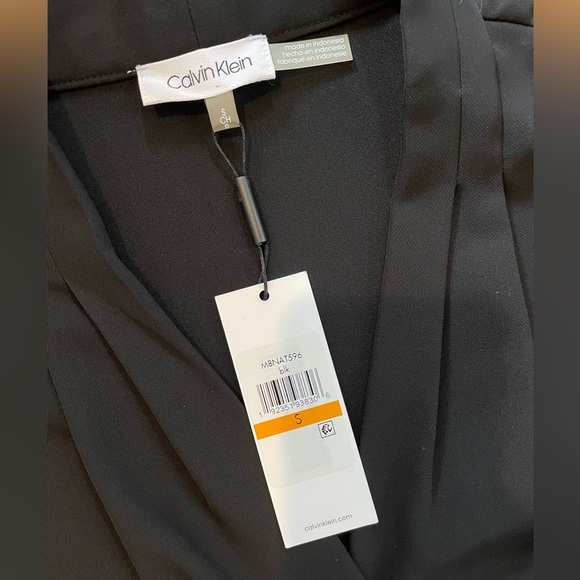 NWT Calvin Klein Black Callia V-neck Blouse - Picture 5 of 6